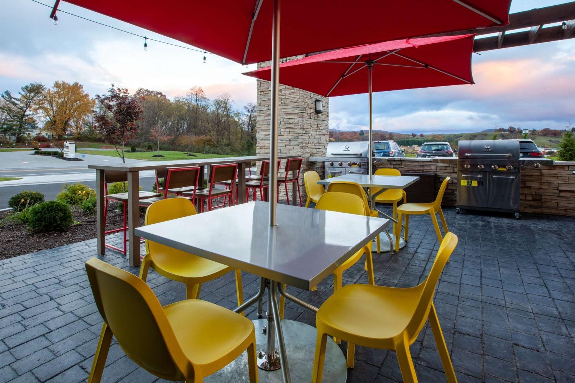 Home2 Suites By Hilton Lewisburg, Wv Exteriör bild